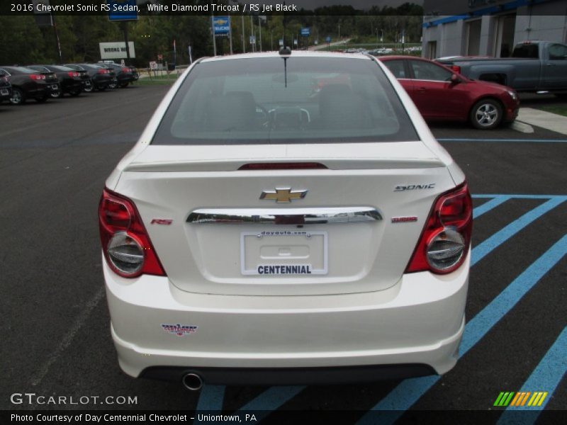 White Diamond Tricoat / RS Jet Black 2016 Chevrolet Sonic RS Sedan