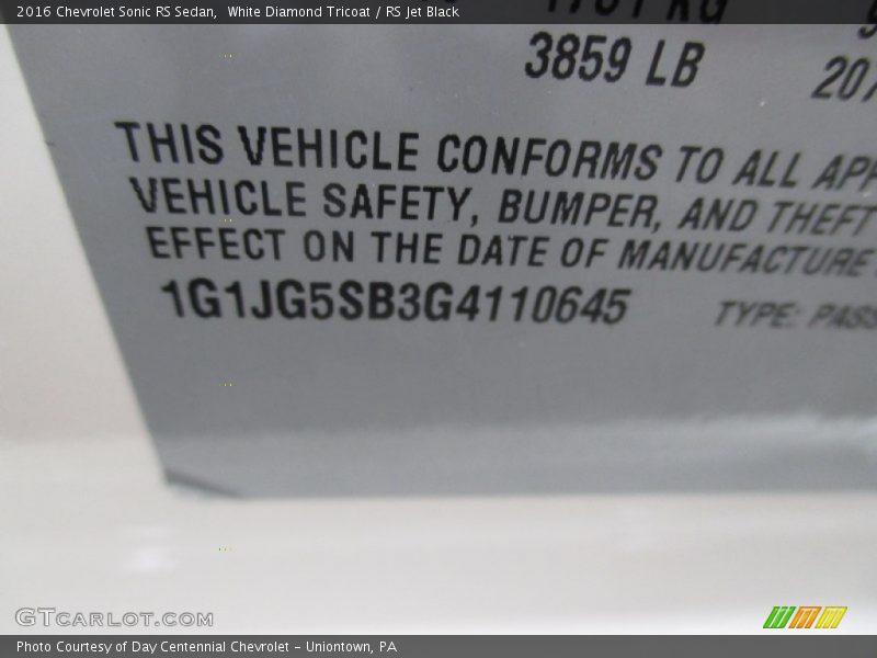 White Diamond Tricoat / RS Jet Black 2016 Chevrolet Sonic RS Sedan
