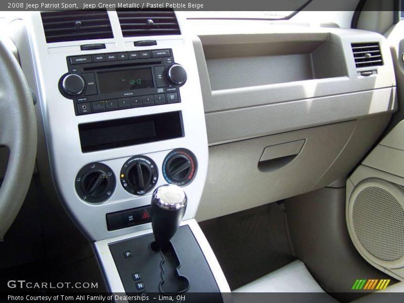 Jeep Green Metallic / Pastel Pebble Beige 2008 Jeep Patriot Sport