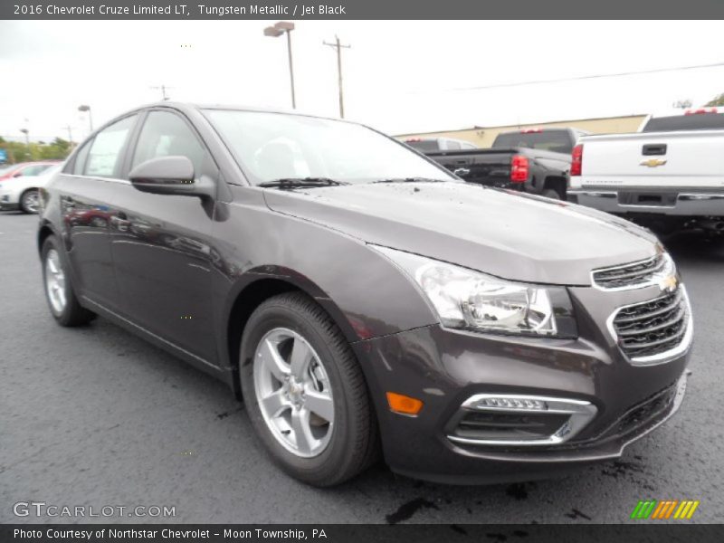 Tungsten Metallic / Jet Black 2016 Chevrolet Cruze Limited LT
