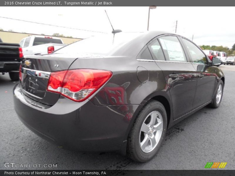 Tungsten Metallic / Jet Black 2016 Chevrolet Cruze Limited LT