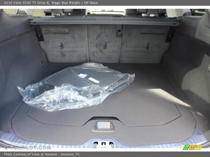  2016 XC60 T5 Drive-E Trunk