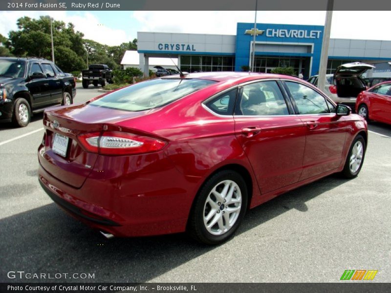 Ruby Red / Dune 2014 Ford Fusion SE