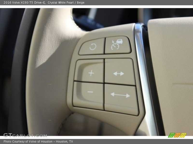 Crystal White Pearl / Beige 2016 Volvo XC60 T5 Drive-E
