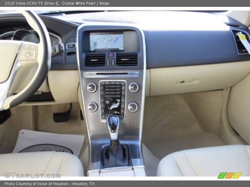 Crystal White Pearl / Beige 2016 Volvo XC60 T5 Drive-E
