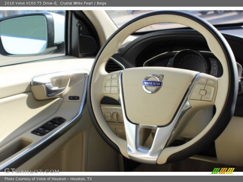 Crystal White Pearl / Beige 2016 Volvo XC60 T5 Drive-E