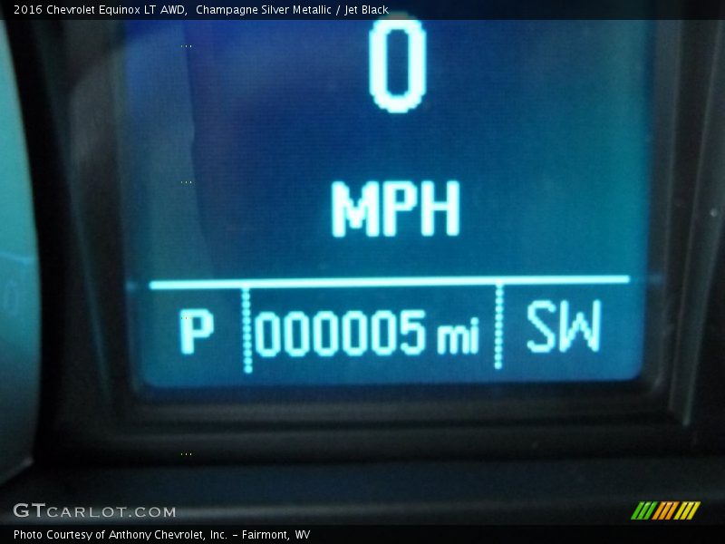 Champagne Silver Metallic / Jet Black 2016 Chevrolet Equinox LT AWD