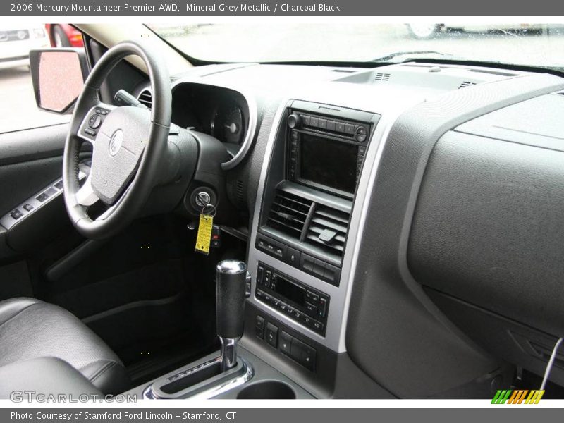 Mineral Grey Metallic / Charcoal Black 2006 Mercury Mountaineer Premier AWD