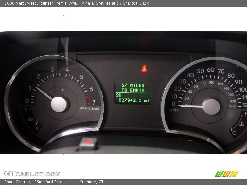 Mineral Grey Metallic / Charcoal Black 2006 Mercury Mountaineer Premier AWD