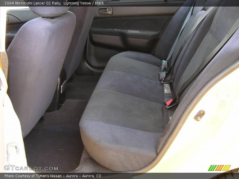 Lightning Yellow / Black 2004 Mitsubishi Lancer OZ Rally