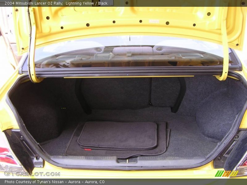 Lightning Yellow / Black 2004 Mitsubishi Lancer OZ Rally