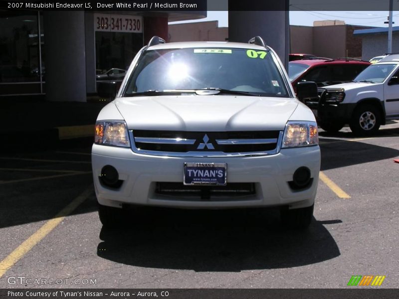 Dover White Pearl / Medium Brown 2007 Mitsubishi Endeavor LS