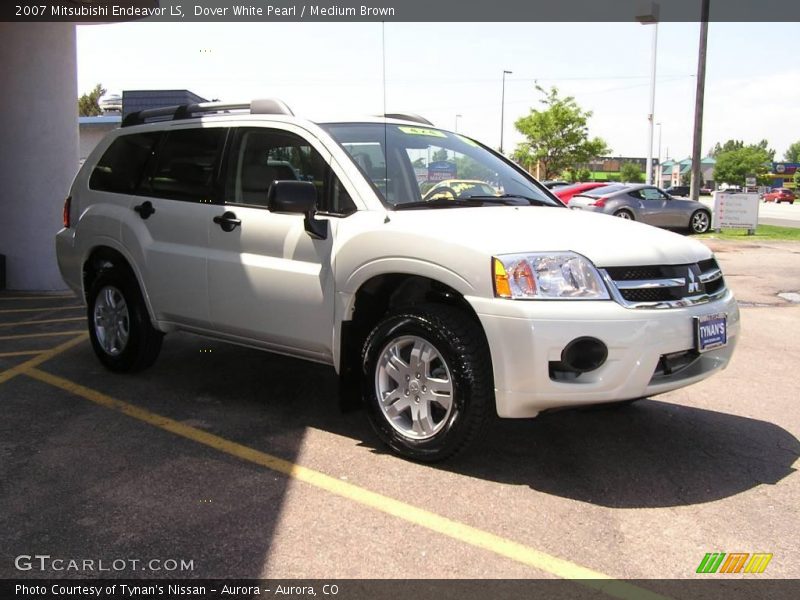 Dover White Pearl / Medium Brown 2007 Mitsubishi Endeavor LS