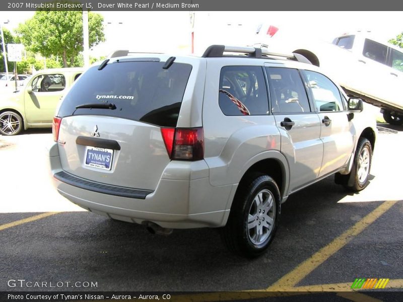 Dover White Pearl / Medium Brown 2007 Mitsubishi Endeavor LS