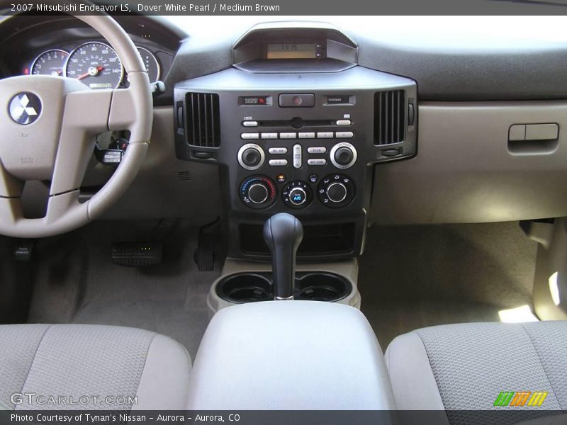 Dover White Pearl / Medium Brown 2007 Mitsubishi Endeavor LS
