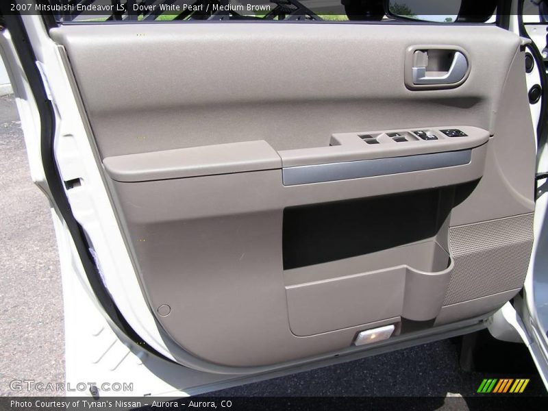 Dover White Pearl / Medium Brown 2007 Mitsubishi Endeavor LS