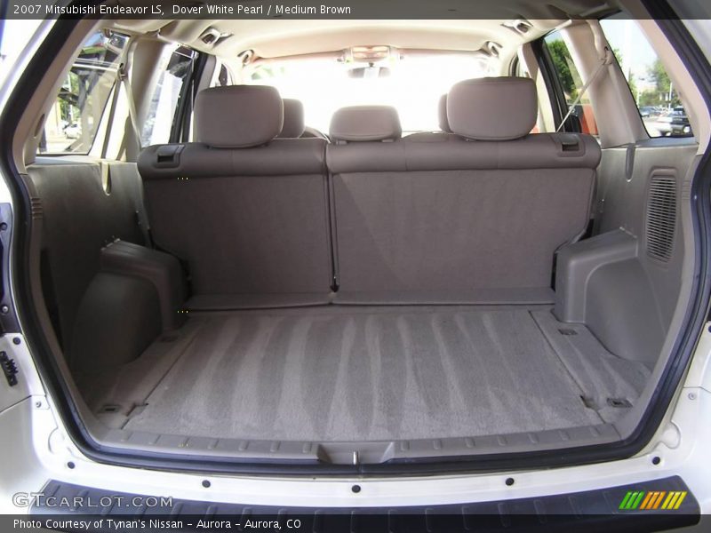 Dover White Pearl / Medium Brown 2007 Mitsubishi Endeavor LS