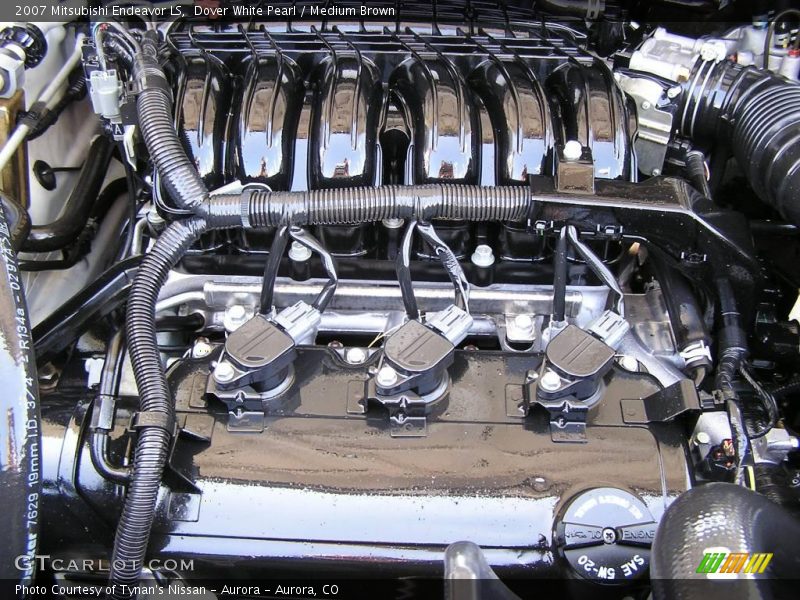 Dover White Pearl / Medium Brown 2007 Mitsubishi Endeavor LS