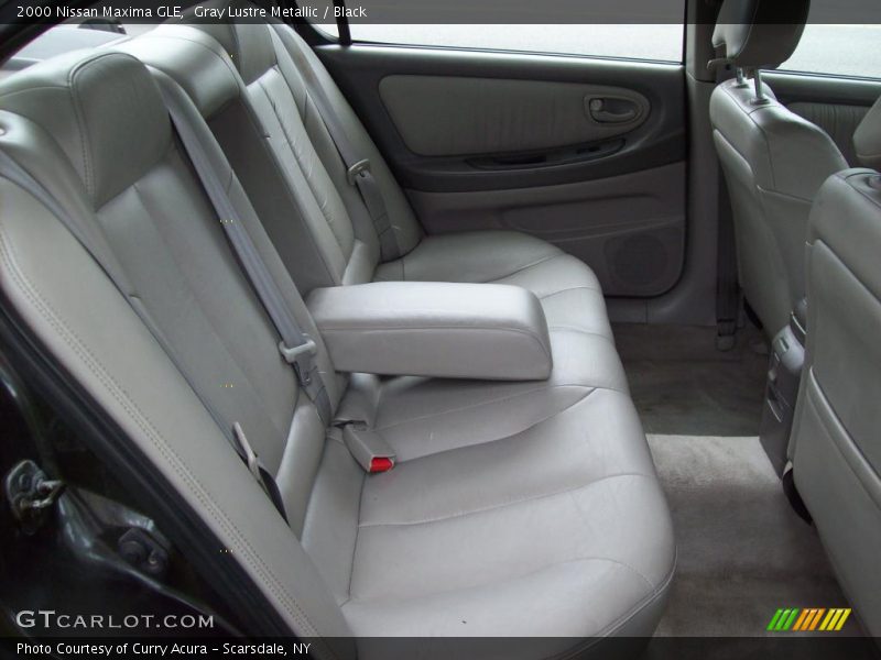 Gray Lustre Metallic / Black 2000 Nissan Maxima GLE