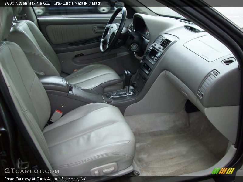 Gray Lustre Metallic / Black 2000 Nissan Maxima GLE