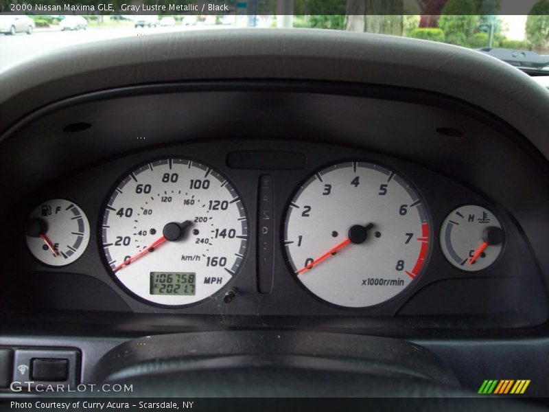 Gray Lustre Metallic / Black 2000 Nissan Maxima GLE
