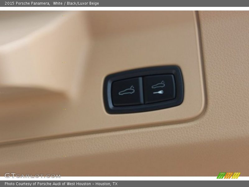 White / Black/Luxor Beige 2015 Porsche Panamera