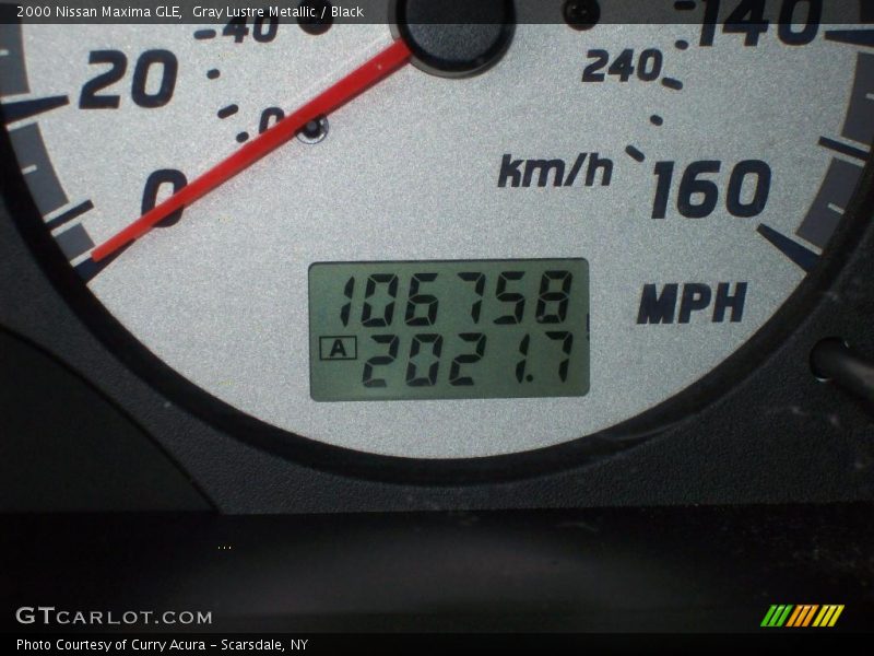 Gray Lustre Metallic / Black 2000 Nissan Maxima GLE