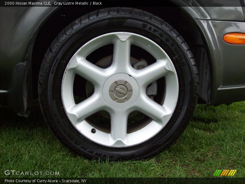 Gray Lustre Metallic / Black 2000 Nissan Maxima GLE