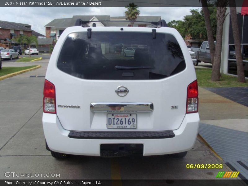 Avalanche White / Desert 2007 Nissan Pathfinder SE