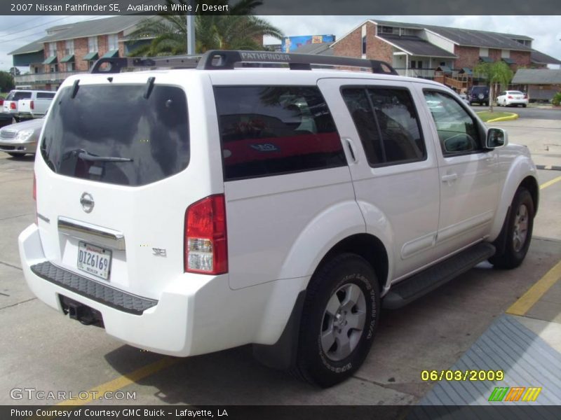 Avalanche White / Desert 2007 Nissan Pathfinder SE