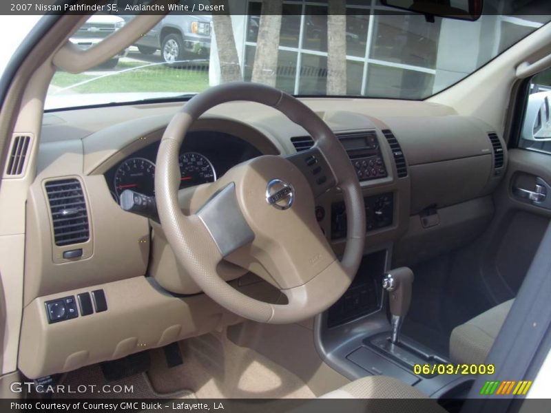 Avalanche White / Desert 2007 Nissan Pathfinder SE