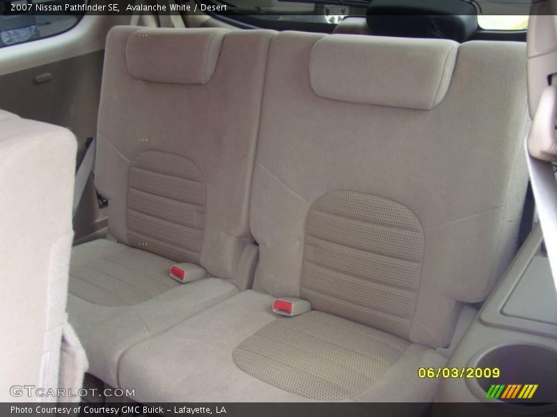 Avalanche White / Desert 2007 Nissan Pathfinder SE