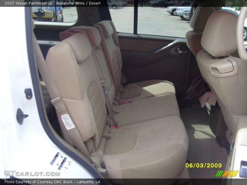 Avalanche White / Desert 2007 Nissan Pathfinder SE