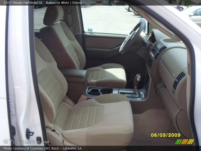 Avalanche White / Desert 2007 Nissan Pathfinder SE