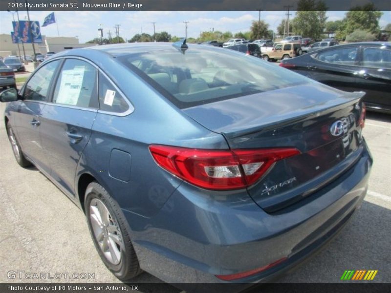 Nouveau Blue / Beige 2016 Hyundai Sonata SE