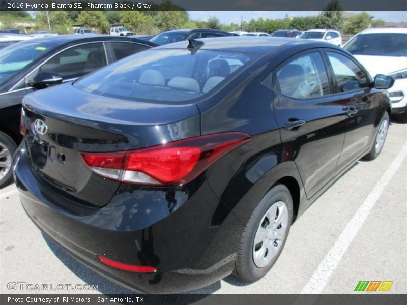 Phantom Black / Gray 2016 Hyundai Elantra SE
