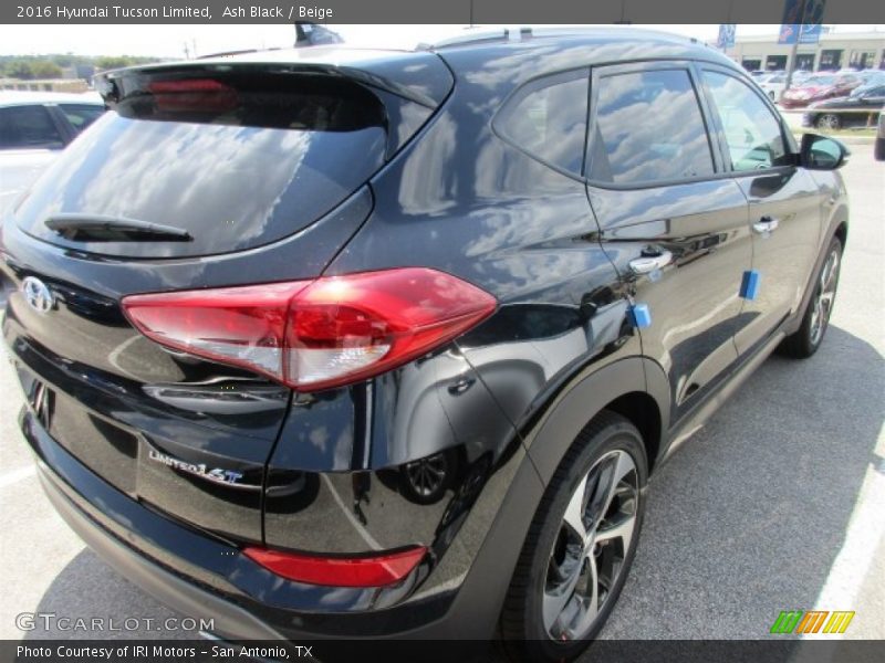 Ash Black / Beige 2016 Hyundai Tucson Limited