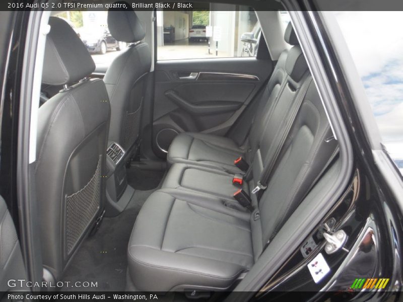 Rear Seat of 2016 Q5 2.0 TFSI Premium quattro
