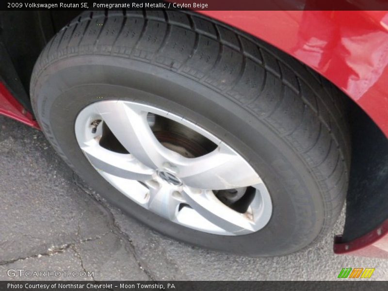 Pomegranate Red Metallic / Ceylon Beige 2009 Volkswagen Routan SE