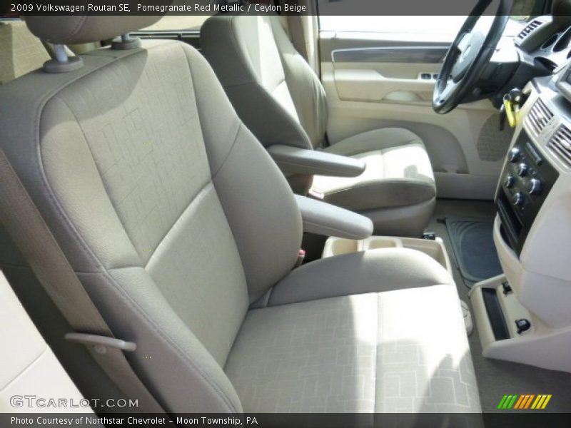 Pomegranate Red Metallic / Ceylon Beige 2009 Volkswagen Routan SE