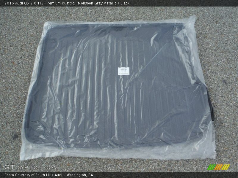 Monsoon Gray Metallic / Black 2016 Audi Q5 2.0 TFSI Premium quattro