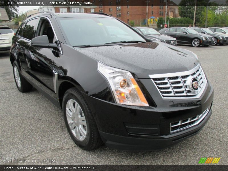 Front 3/4 View of 2016 SRX FWD