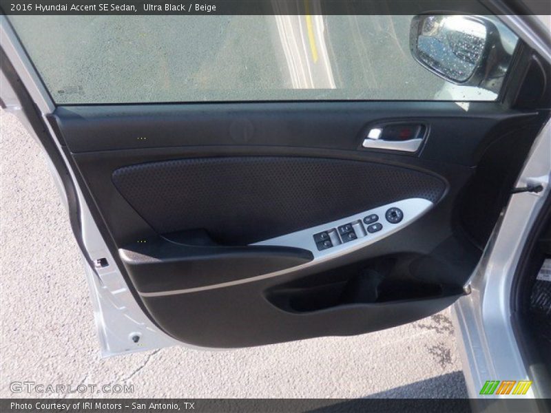 Ultra Black / Beige 2016 Hyundai Accent SE Sedan