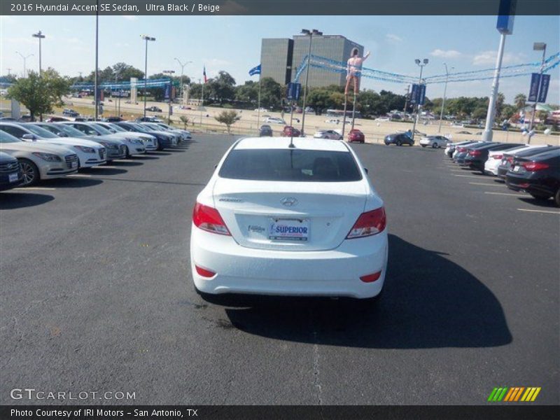 Ultra Black / Beige 2016 Hyundai Accent SE Sedan