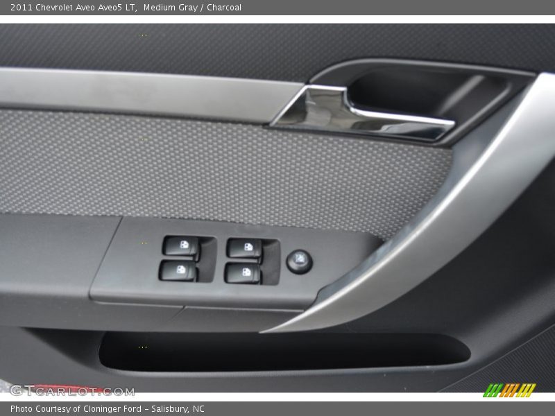 Medium Gray / Charcoal 2011 Chevrolet Aveo Aveo5 LT