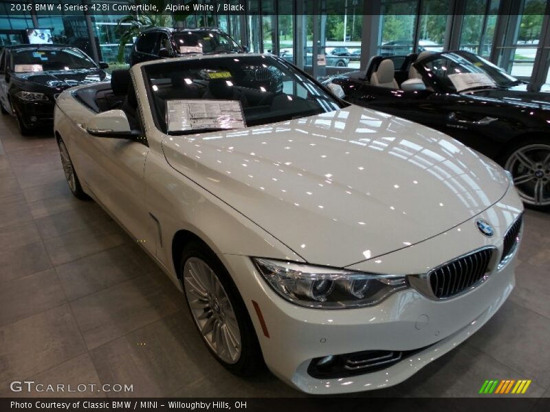 Front 3/4 View of 2016 4 Series 428i Convertible