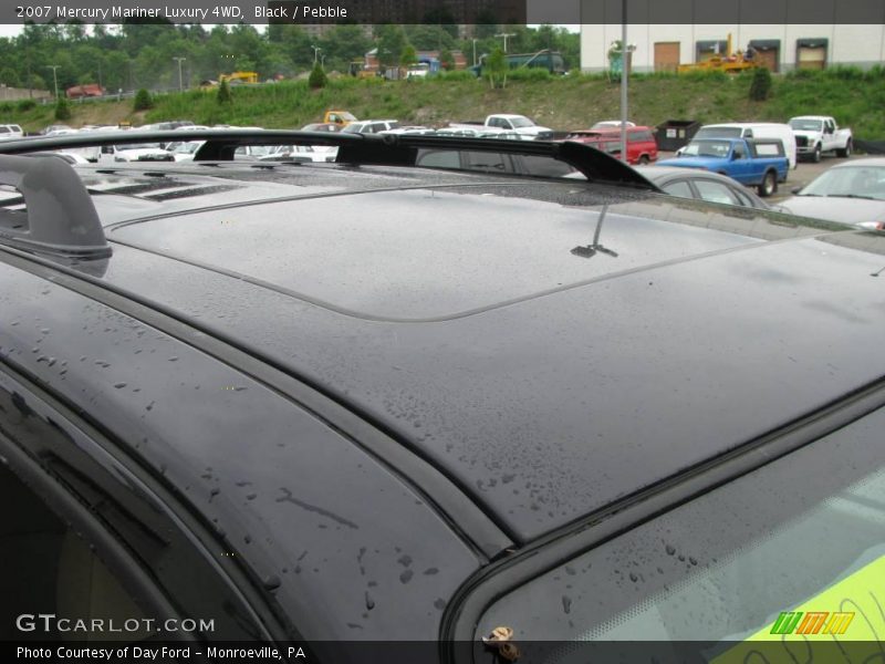 Black / Pebble 2007 Mercury Mariner Luxury 4WD
