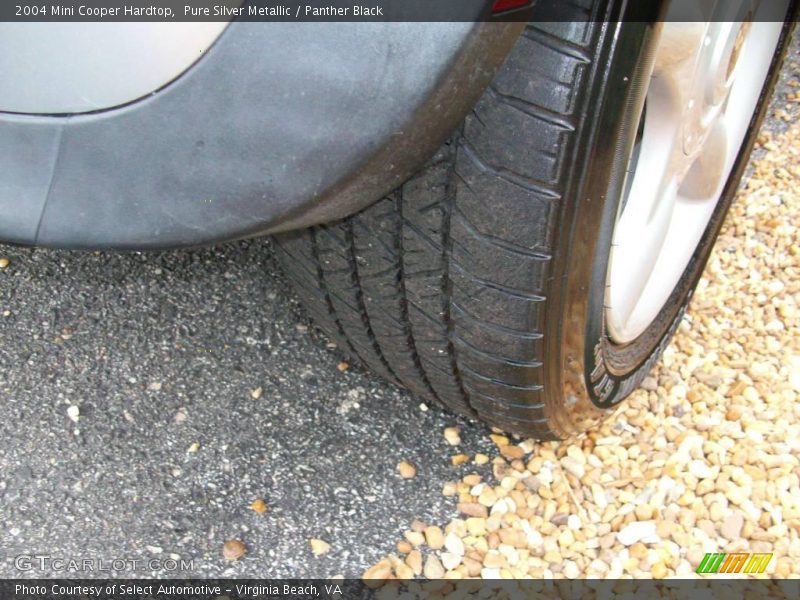 Pure Silver Metallic / Panther Black 2004 Mini Cooper Hardtop