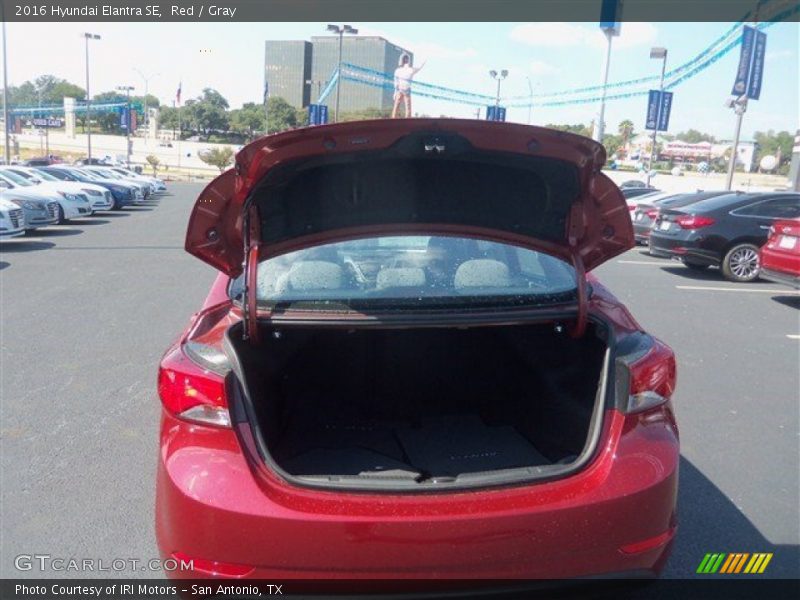 Red / Gray 2016 Hyundai Elantra SE