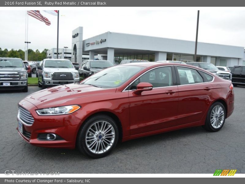 Ruby Red Metallic / Charcoal Black 2016 Ford Fusion SE